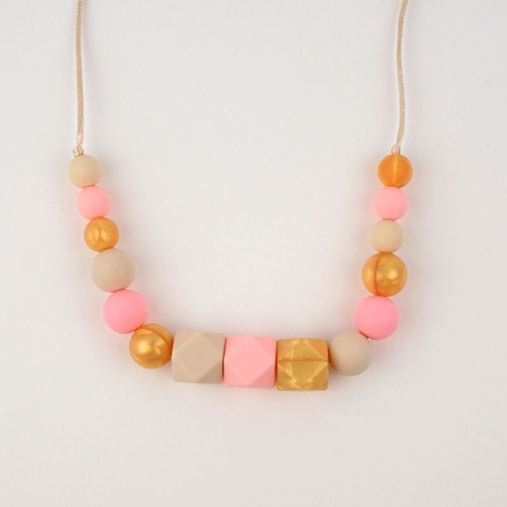 Collar de Lactancia Premium Amanda