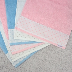 PROMO Toallita rizo no personalizada, compra 5 y te regalamos 1